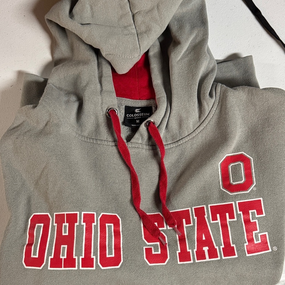 Colosseum Gray and Red Ohio State Hoodie